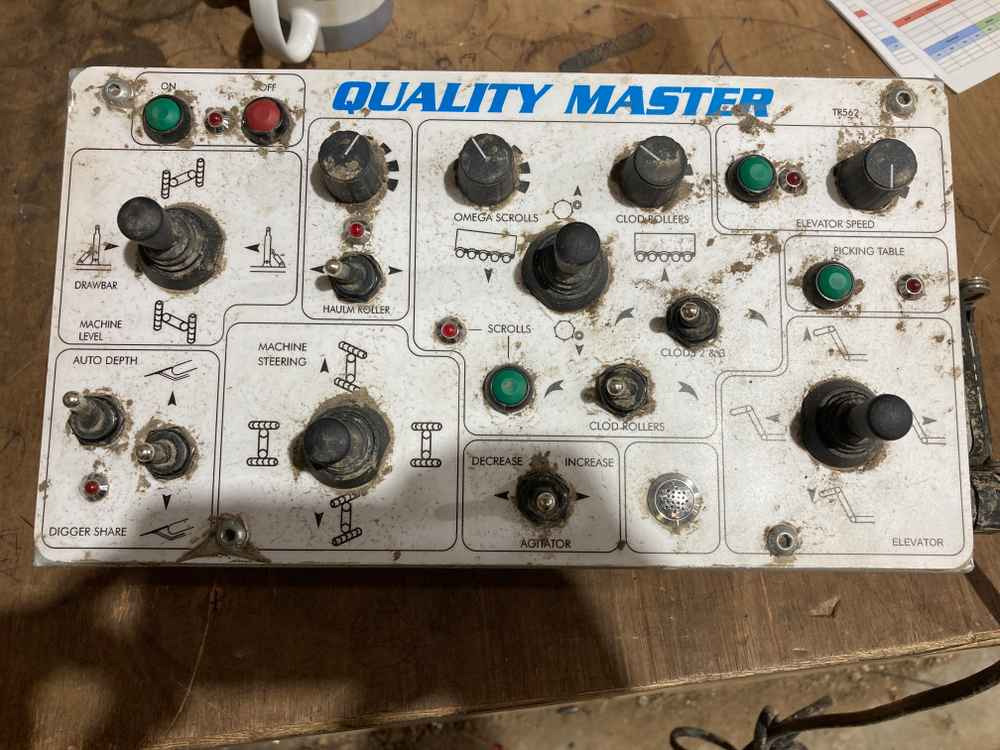 Standen Standen QM 2 Row Trailed Potato Harvester - Skördemaskin: bild 3 Standen Standen QM 2 Row Trailed Potato Harvester - Skördemaskin: bild 3