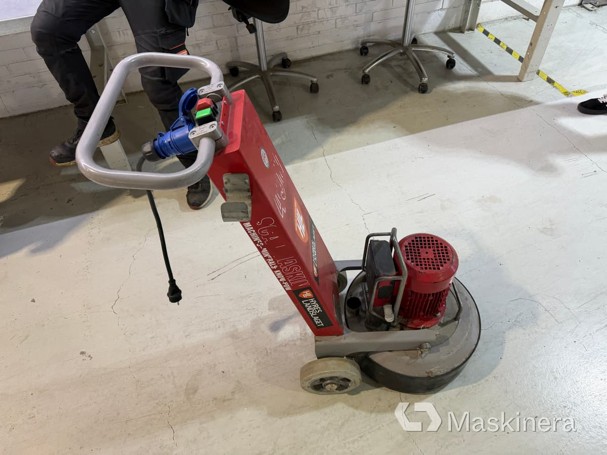 Betongslip Scanmaskin Scan Combiflex 450 - Entreprenadutrustning: bild 4 Betongslip Scanmaskin Scan Combiflex 450 - Entreprenadutrustning: bild 4