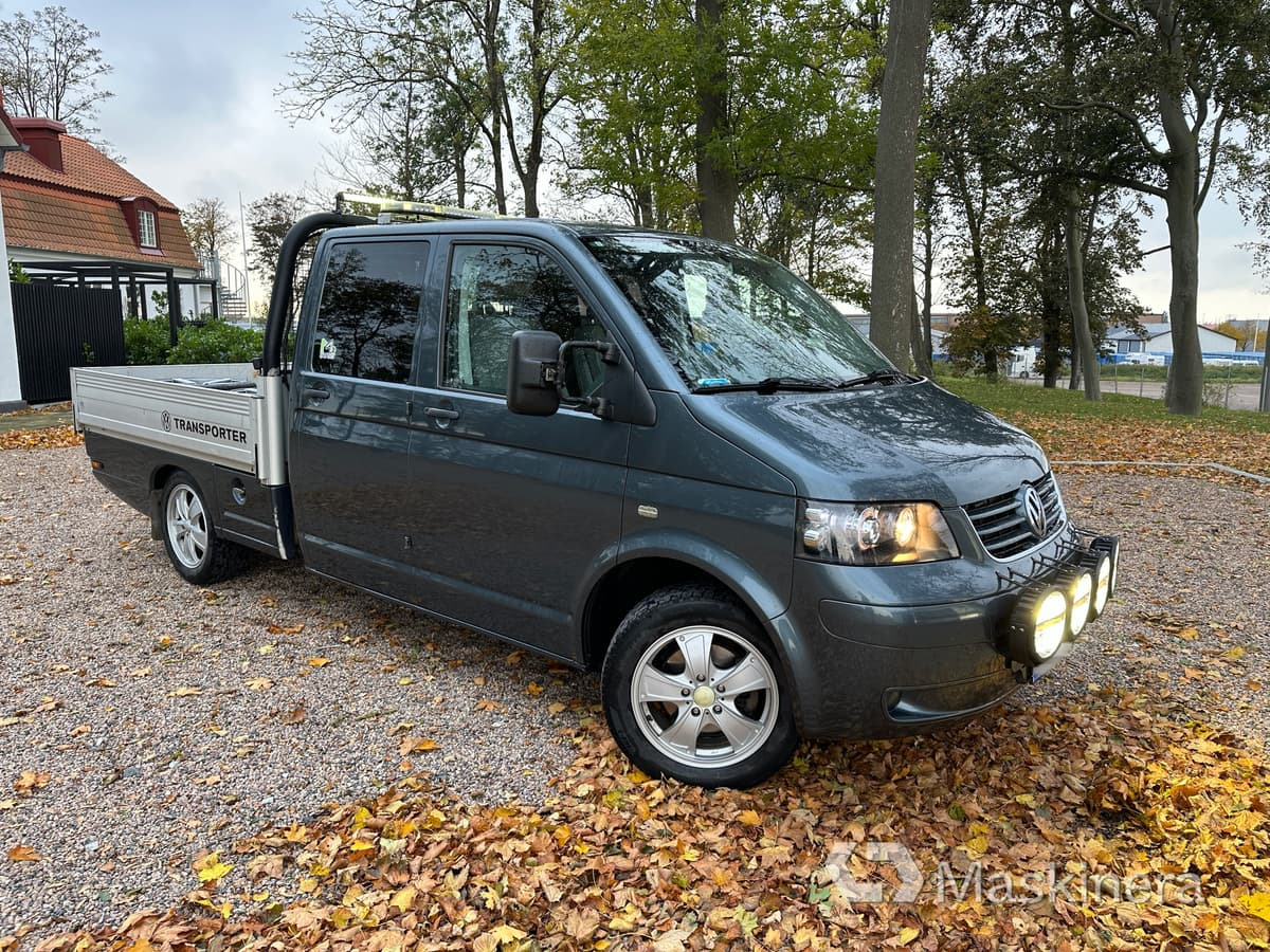 Flakbil Volkswagen Transporter dubbelhytt - Små skåpbil: bild 3 Flakbil Volkswagen Transporter dubbelhytt - Små skåpbil: bild 3