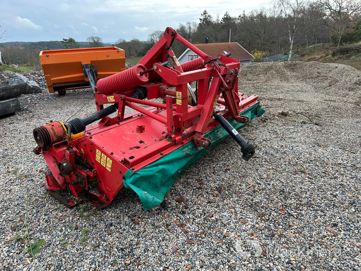 Frontslåtter Tallriksslåtter utan krossenhet - Slåttermaskin: bild 1 Frontslåtter Tallriksslåtter utan krossenhet - Slåttermaskin: bild 1