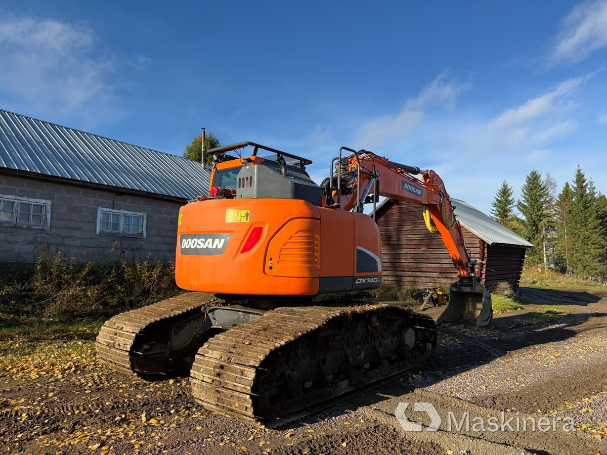 Grävmaskin Doosan DX140LCR-5 / Skördaraggregat 25RH - Bandgrävare: bild 5 Grävmaskin Doosan DX140LCR-5 / Skördaraggregat 25RH - Bandgrävare: bild 5