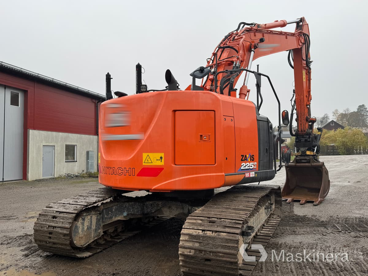 Grävmaskin Hitachi ZX225USLC-6 - Bandgrävare: bild 5 Grävmaskin Hitachi ZX225USLC-6 - Bandgrävare: bild 5