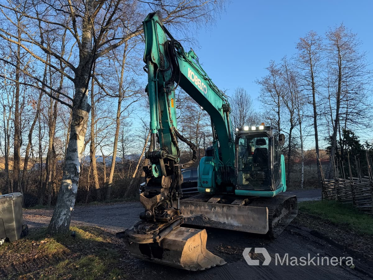 Grävmaskin Kobelco SK140SRLC-5 - Bandgrävare: bild 2 Grävmaskin Kobelco SK140SRLC-5 - Bandgrävare: bild 2