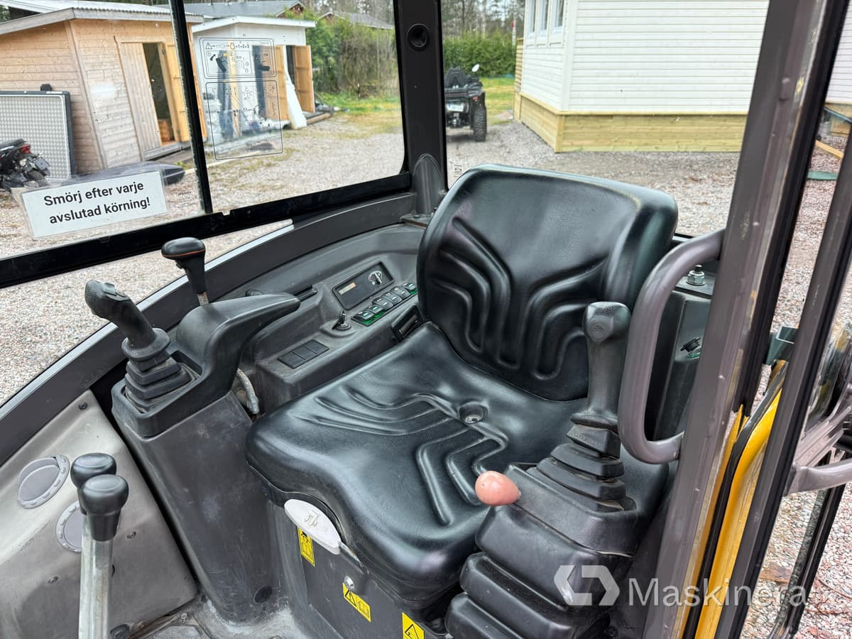 Bandgrävare Grävmaskin Volvo EC18C med redskap: bild 38 Bandgrävare Grävmaskin Volvo EC18C med redskap: bild 38