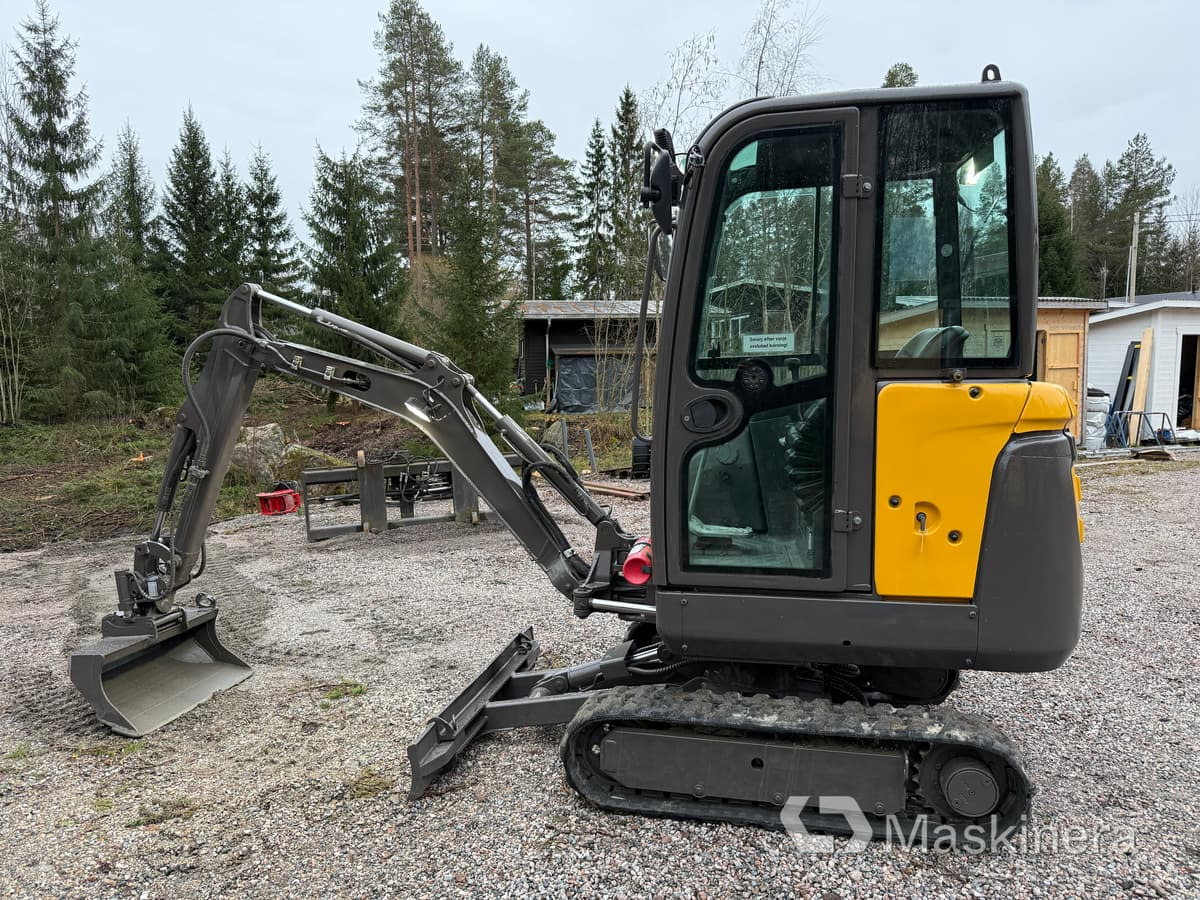 Bandgrävare Grävmaskin Volvo EC18C med redskap: bild 8 Bandgrävare Grävmaskin Volvo EC18C med redskap: bild 8