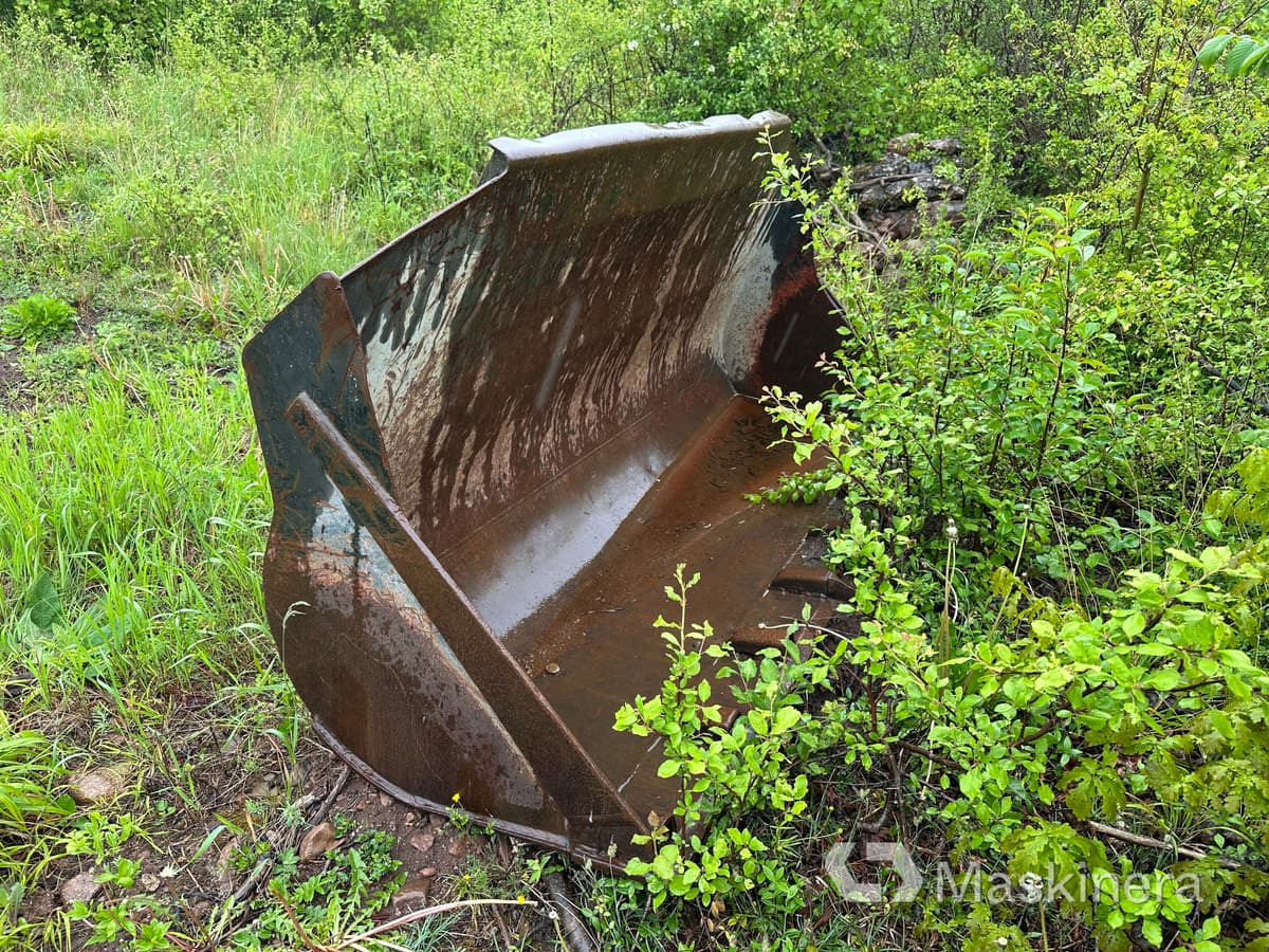 Grusskopa Volvo Stora BM - Lastarskopa: bild 5 Grusskopa Volvo Stora BM - Lastarskopa: bild 5