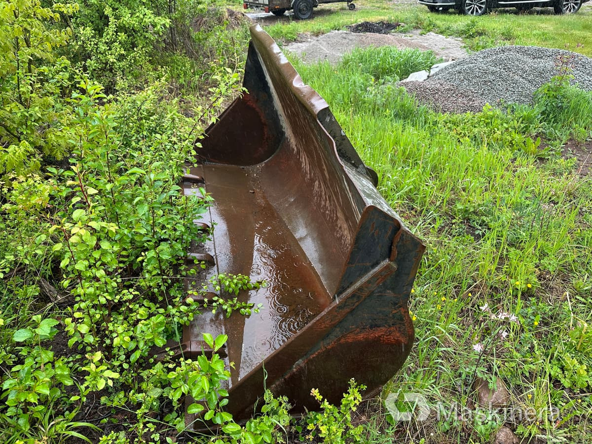 Grusskopa Volvo Stora BM - Lastarskopa: bild 1 Grusskopa Volvo Stora BM - Lastarskopa: bild 1