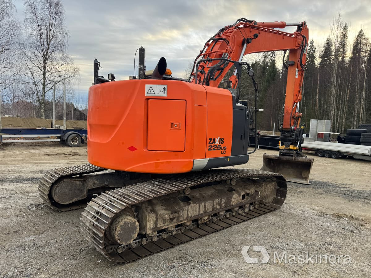 Hitachi ZX 225 USLC-5B Grävmaskin Hitachi ZX225USLC-5B - Bandgrävare: bild 5 Hitachi ZX 225 USLC-5B Grävmaskin Hitachi ZX225USLC-5B - Bandgrävare: bild 5