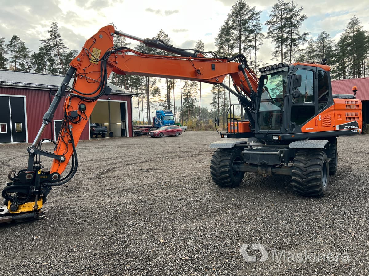 Hjulgrävare Doosan DX140-5 - Bandgrävare: bild 1 Hjulgrävare Doosan DX140-5 - Bandgrävare: bild 1