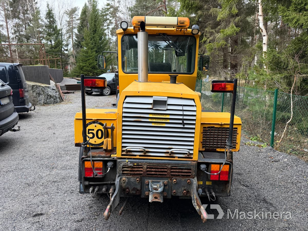 Hjullastare Lundberg 4200 Ls med vikplog - Hjullastare: bild 5 Hjullastare Lundberg 4200 Ls med vikplog - Hjullastare: bild 5