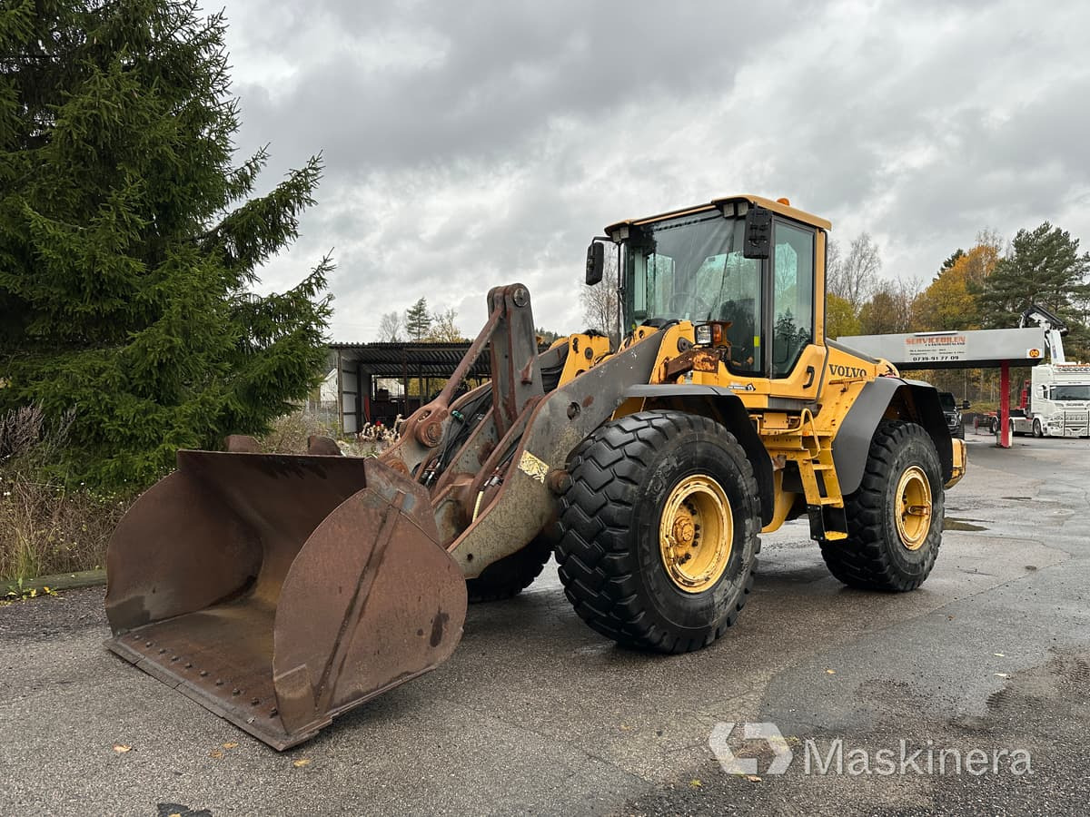 Hjullastare Volvo L120F - Hjullastare: bild 1 Hjullastare Volvo L120F - Hjullastare: bild 1