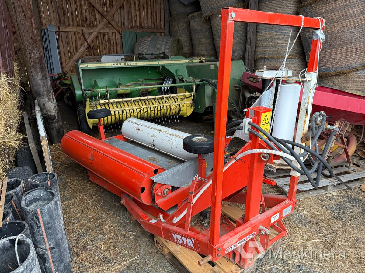 Inplastare Ysta Bale wrap 1600 med sidospakar - Inplastar: bild 1 Inplastare Ysta Bale wrap 1600 med sidospakar - Inplastar: bild 1