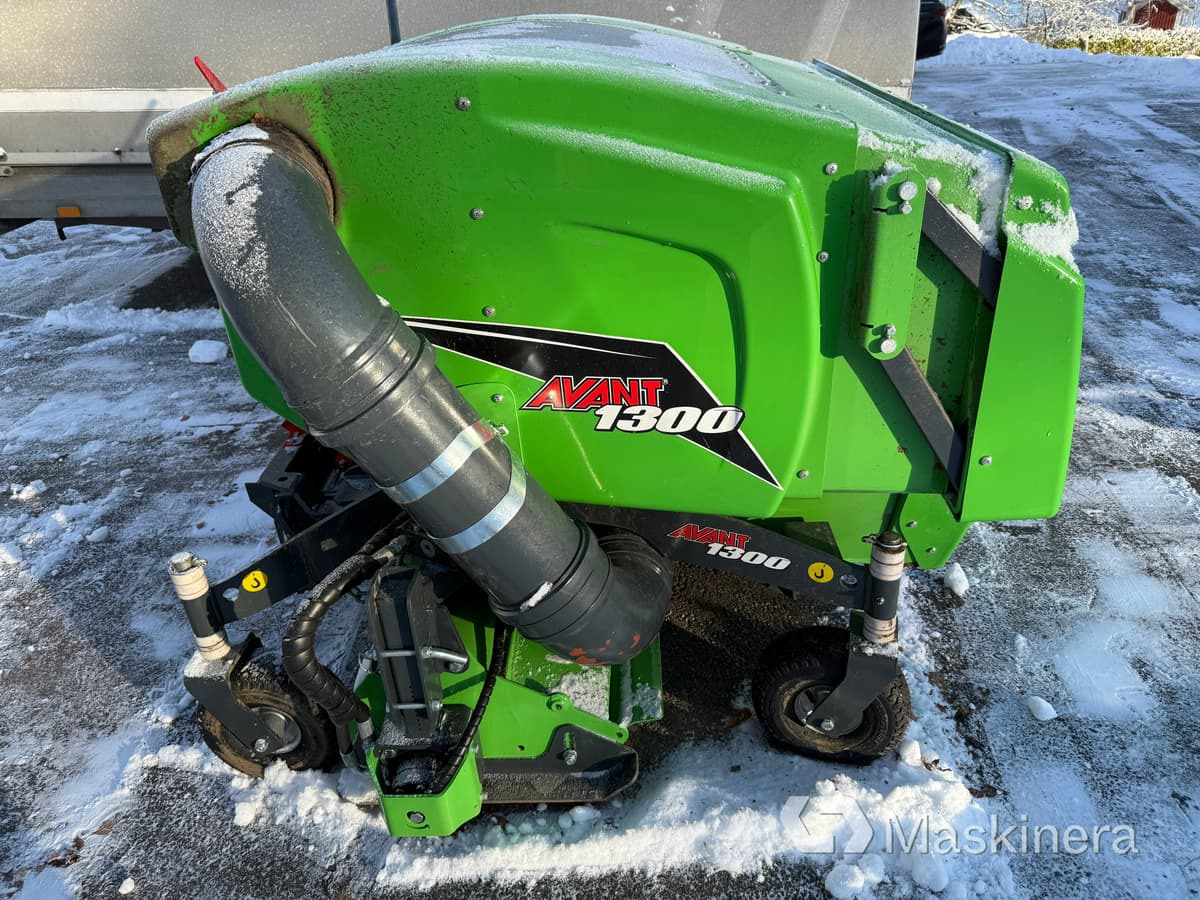 Lövsug 1300mm Avantfäste - Trädgårdsmaskin: bild 4 Lövsug 1300mm Avantfäste - Trädgårdsmaskin: bild 4