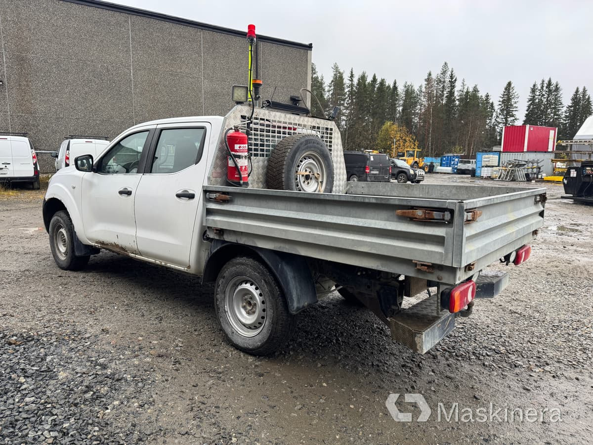 Pickup Nissan Navara -16 Dubbelhytt - Små skåpbil: bild 3 Pickup Nissan Navara -16 Dubbelhytt - Små skåpbil: bild 3