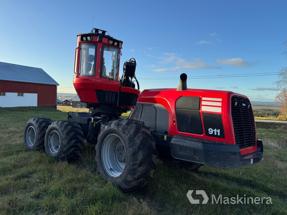 Skördare Komatsu XH 911 CX-6 - Skördare: bild 3 Skördare Komatsu XH 911 CX-6 - Skördare: bild 3