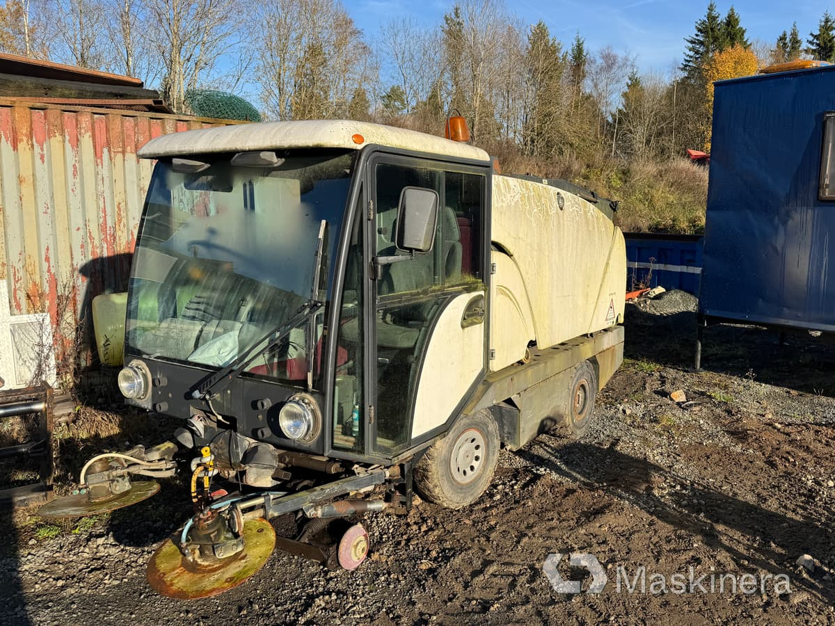 Sopmaskin Johnston Compact 142A 101T (Rep. objekt) - Sopmaskin: bild 1 Sopmaskin Johnston Compact 142A 101T (Rep. objekt) - Sopmaskin: bild 1