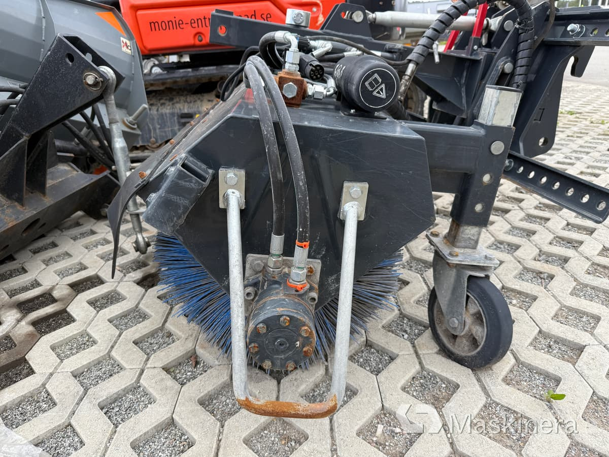 Sopvals Padagas FKM 150 - Sopmaskin: bild 5 Sopvals Padagas FKM 150 - Sopmaskin: bild 5