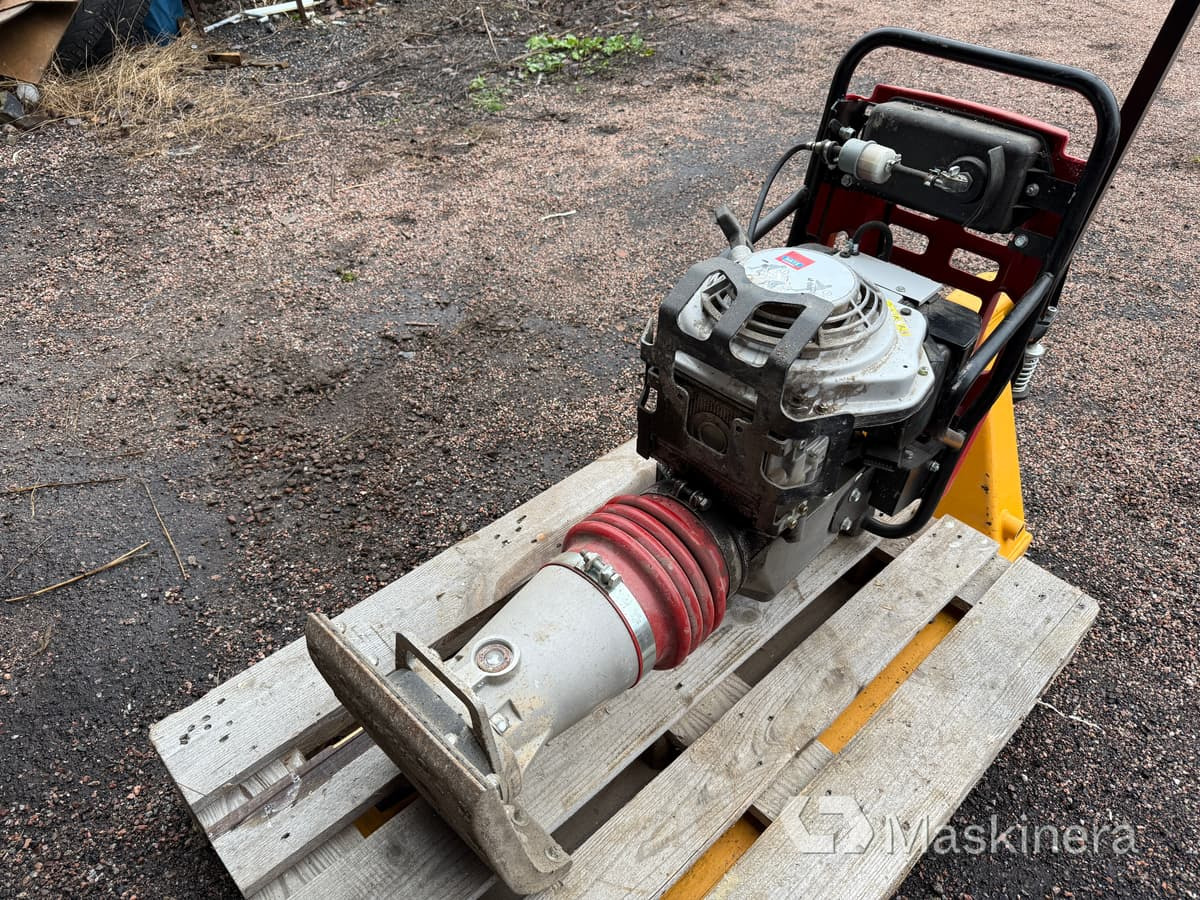 Stamp Swepac T84 - Vibroplatta: bild 2 Stamp Swepac T84 - Vibroplatta: bild 2