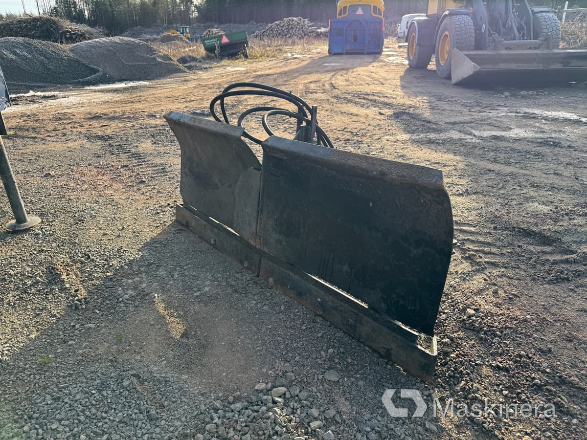 Vikplog / Snöblad 3-punktsfäste - Snöplog: bild 1 Vikplog / Snöblad 3-punktsfäste - Snöplog: bild 1