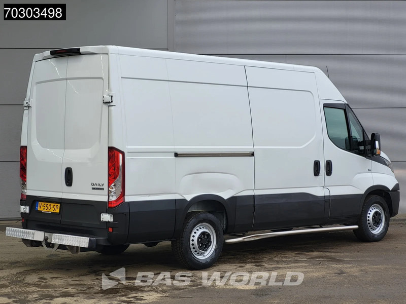 Iveco Daily 35S12 Automaat L2H2 3,5t Trekhaak Airco Cruise APK 12-2026 Euro6 L2 Airco Trekhaak Cruise control - Skåpbil: bild 5 Iveco Daily 35S12 Automaat L2H2 3,5t Trekhaak Airco Cruise APK 12-2026 Euro6 L2 Airco Trekhaak Cruise control - Skåpbil: bild 5