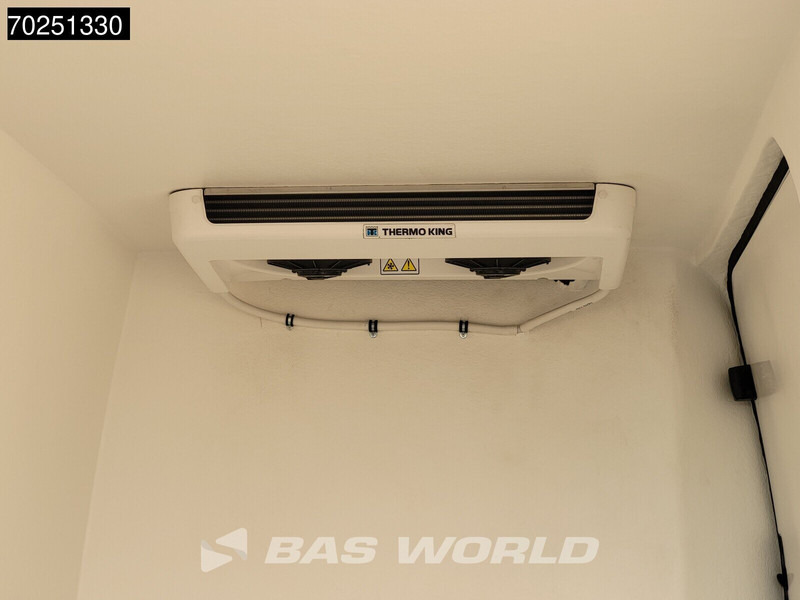 Mercedes-Benz Sprinter 317 CDI L3H2 Koelwagen Thermo King V-200 MAX 230V Stekker Trekhaak Airco Cruise Camera Navi Koeler Koel Kühlwagen 12m3 Airco Tre - Kylbil: bild 5 Mercedes-Benz Sprinter 317 CDI L3H2 Koelwagen Thermo King V-200 MAX 230V Stekker Trekhaak Airco Cruise Camera Navi Koeler Koel Kühlwagen 12m3 Airco Tre - Kylbil: bild 5