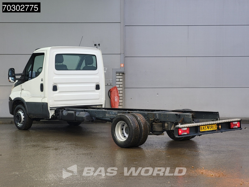Iveco Daily 70C21 3.0L Automaat Luchtvering 435cm WB 210PK Chassis Cabine Airco Cruise Standkachel Euro6 Chassis Fahrgestell Airco Cruise co - Transportbil: bild 2 Iveco Daily 70C21 3.0L Automaat Luchtvering 435cm WB 210PK Chassis Cabine Airco Cruise Standkachel Euro6 Chassis Fahrgestell Airco Cruise co - Transportbil: bild 2
