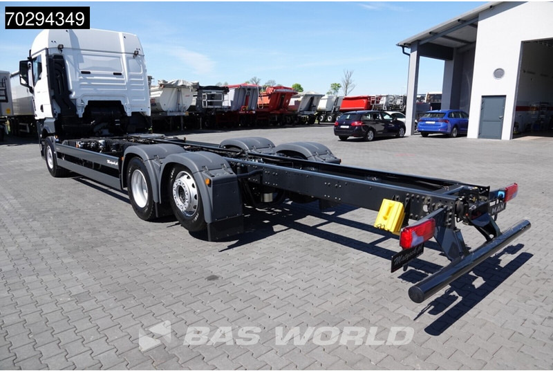 MAN TGX 26.520 TGX 6X2 Lift-Steering Axle Euro 6 - Chassi lastbil: bild 2 MAN TGX 26.520 TGX 6X2 Lift-Steering Axle Euro 6 - Chassi lastbil: bild 2