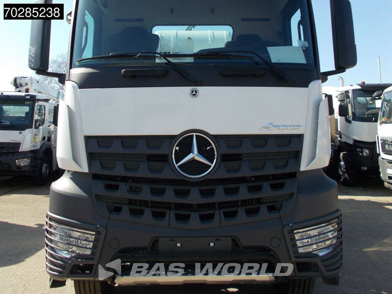 Mercedes-Benz Arocs 4145 8X4 10m3 Schwing Stetter mixer Manual Steelsuspension Euro 3 - Betongbil: bild 3 Mercedes-Benz Arocs 4145 8X4 10m3 Schwing Stetter mixer Manual Steelsuspension Euro 3 - Betongbil: bild 3