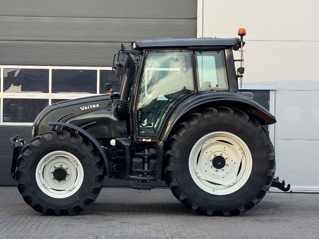 Valtra N 122 V - Traktor: bild 5 Valtra N 122 V - Traktor: bild 5