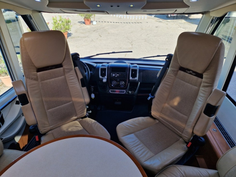 Carthago Chic E-Line 44 - Helintegrerad husbil: bild 5 Carthago Chic E-Line 44 - Helintegrerad husbil: bild 5