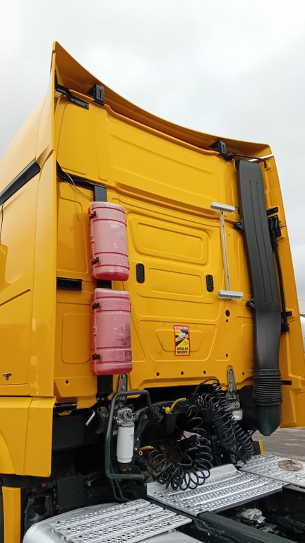 Mercedes-Benz 1845 GIGA space - Dragbil: bild 5 Mercedes-Benz 1845 GIGA space - Dragbil: bild 5