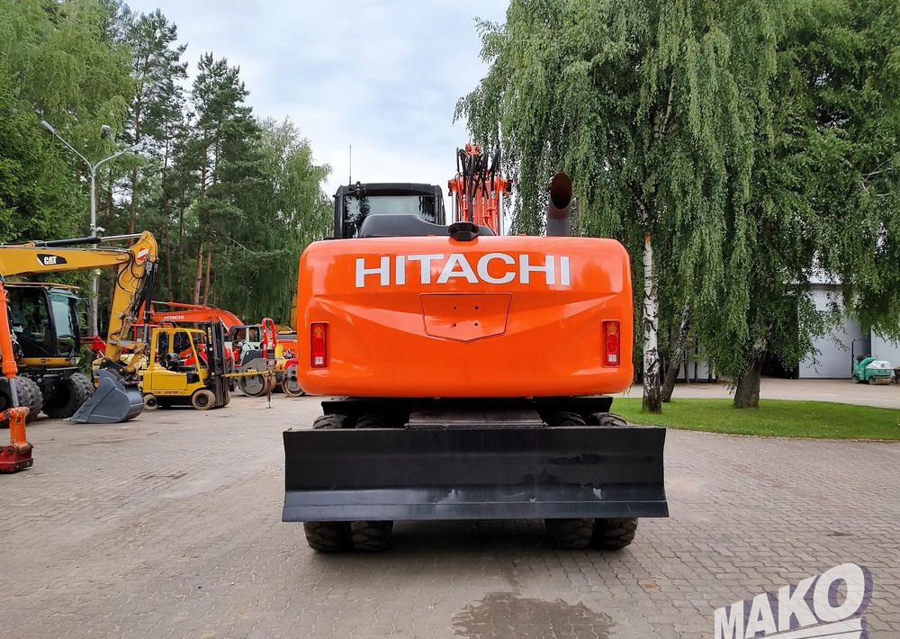 Hitachi ZX 140 - Grävmaskin på däck: bild 3 Hitachi ZX 140 - Grävmaskin på däck: bild 3