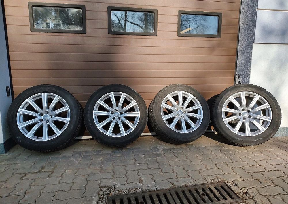 Koła felgi aluminiowe Audi Q8 SQ8 z oponami zimowymi Continental WinterContact TS850P 265/50 R20 H XL - Komplett hjul för Personbil: bild 1 Koła felgi aluminiowe Audi Q8 SQ8 z oponami zimowymi Continental WinterContact TS850P 265/50 R20 H XL - Komplett hjul för Personbil: bild 1