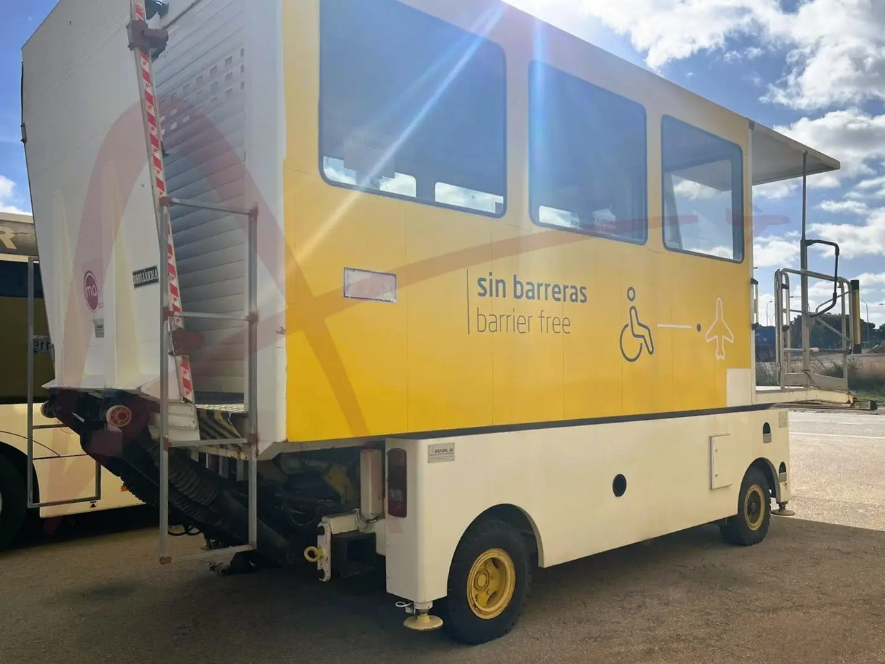 AEROFABRIL 6C-4M-ALT.6 - Ambulift: bild 3 AEROFABRIL 6C-4M-ALT.6 - Ambulift: bild 3