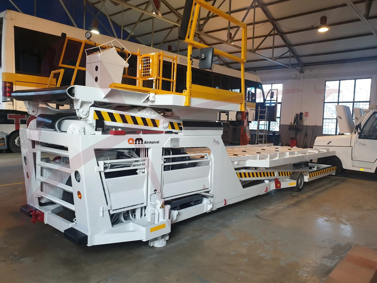 AIR MARREL LAM 3500 DP/R8 - Container- och pallastare: bild 1 AIR MARREL LAM 3500 DP/R8 - Container- och pallastare: bild 1