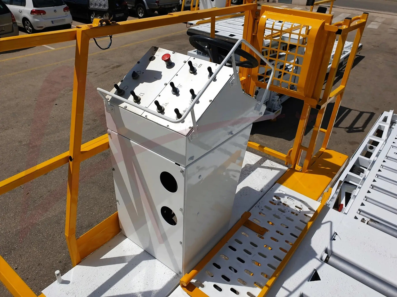 AIR MARREL LAM3500 - Container- och pallastare: bild 4 AIR MARREL LAM3500 - Container- och pallastare: bild 4