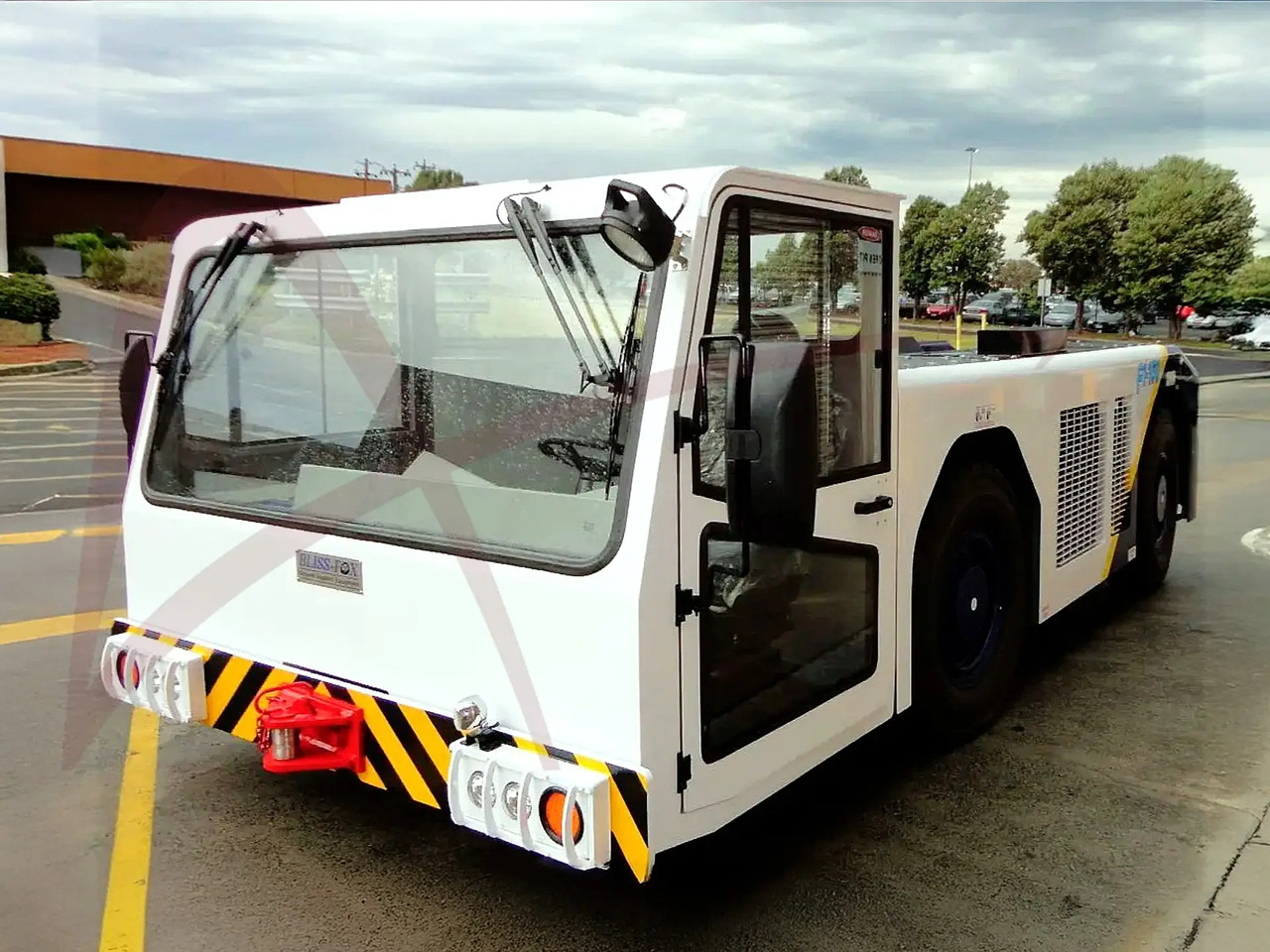 BLISS-FOX F1-150 - Pushbacktraktor: bild 1 BLISS-FOX F1-150 - Pushbacktraktor: bild 1