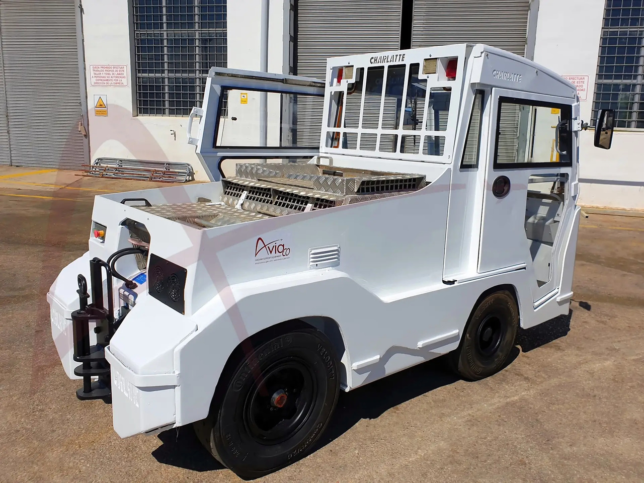 CHARLATTE TE.225 - Bagagetraktor: bild 2 CHARLATTE TE.225 - Bagagetraktor: bild 2