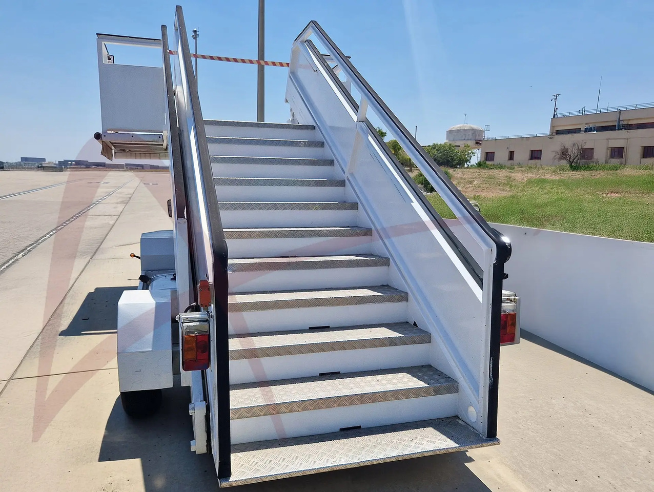 EINSA EDA-18425 - Passagerartrappa: bild 2 EINSA EDA-18425 - Passagerartrappa: bild 2