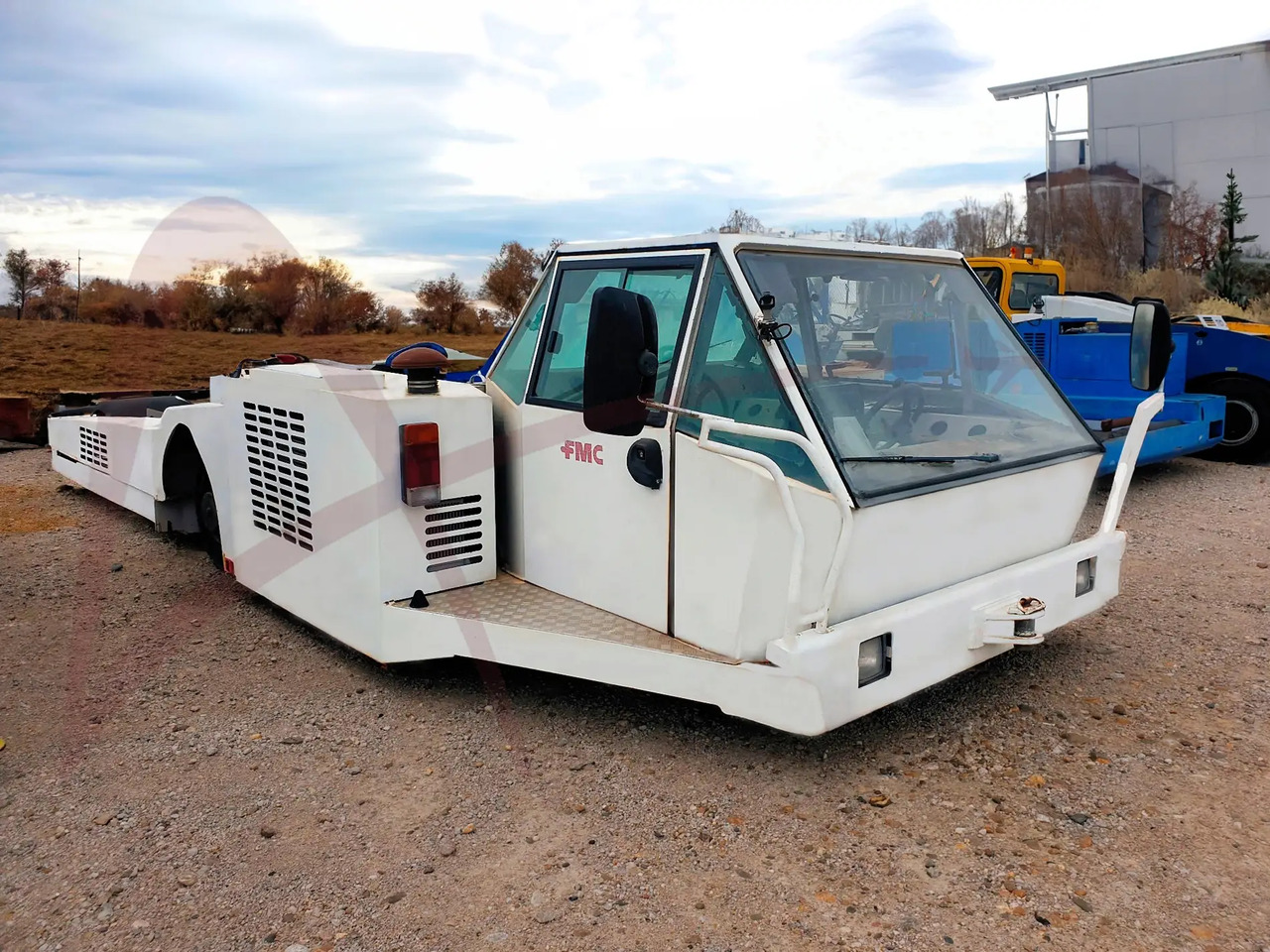 FMC PTS 3-R - Pushbacktraktor: bild 1 FMC PTS 3-R - Pushbacktraktor: bild 1