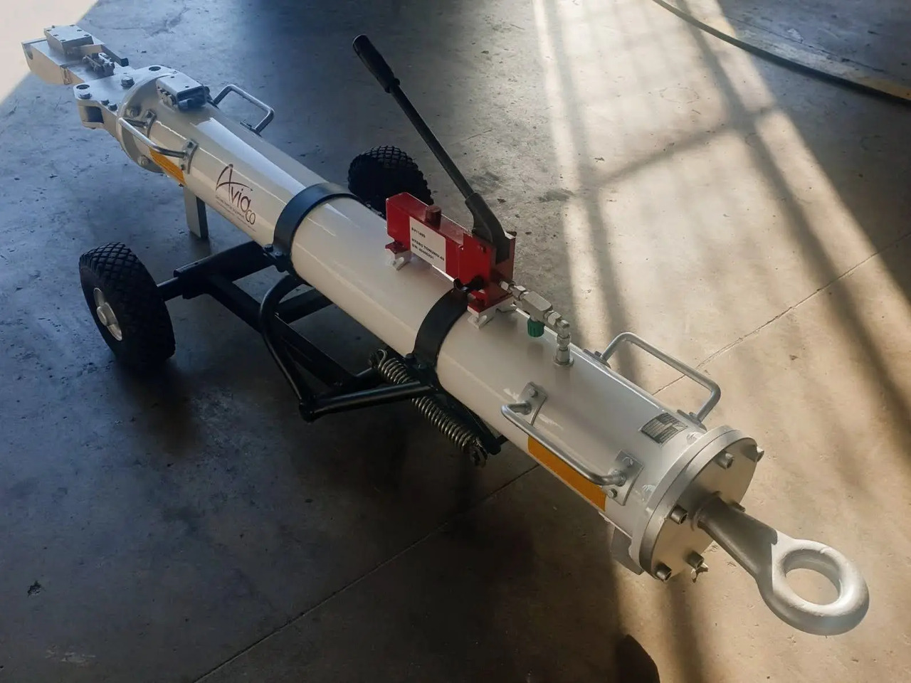 HYDRO TOWUNIV-4S - Flygplatsutrustning: bild 2 HYDRO TOWUNIV-4S - Flygplatsutrustning: bild 2