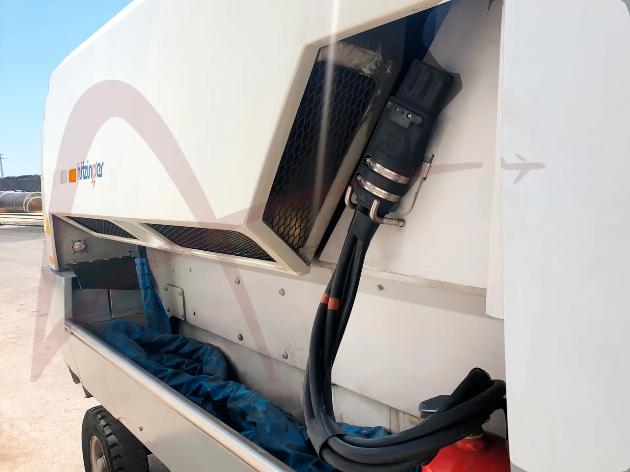 HITZINGER GPU-140SD-E18-28 - Markströmsaggregat: bild 2 HITZINGER GPU-140SD-E18-28 - Markströmsaggregat: bild 2