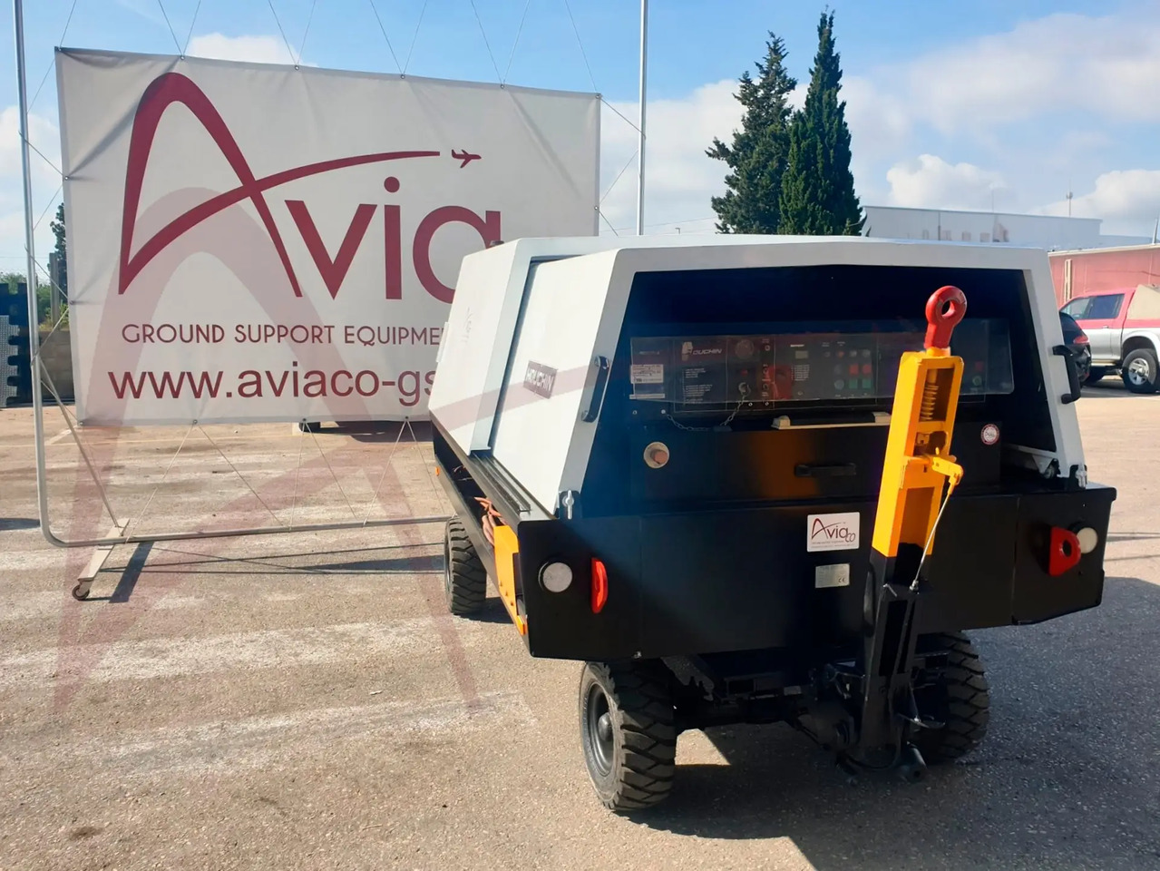 HOUCHIN C690 - Markströmsaggregat: bild 2 HOUCHIN C690 - Markströmsaggregat: bild 2