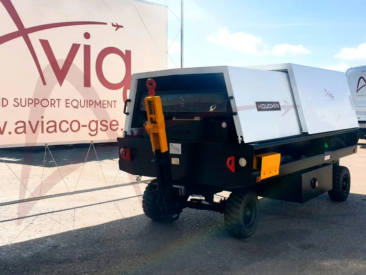 HOUCHIN C690 - Markströmsaggregat: bild 3 HOUCHIN C690 - Markströmsaggregat: bild 3