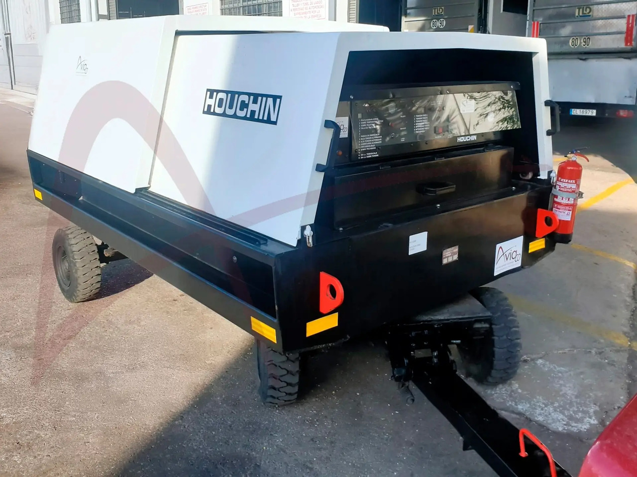 HOUCHIN D690-100SV - Markströmsaggregat: bild 2 HOUCHIN D690-100SV - Markströmsaggregat: bild 2