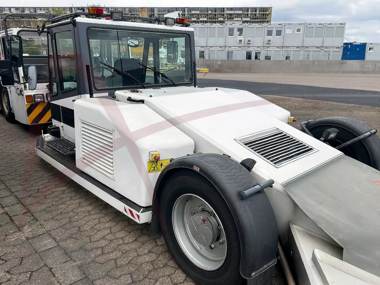 KALMAR MOTOR AB TBL 50 - Pushbacktraktor: bild 2 KALMAR MOTOR AB TBL 50 - Pushbacktraktor: bild 2