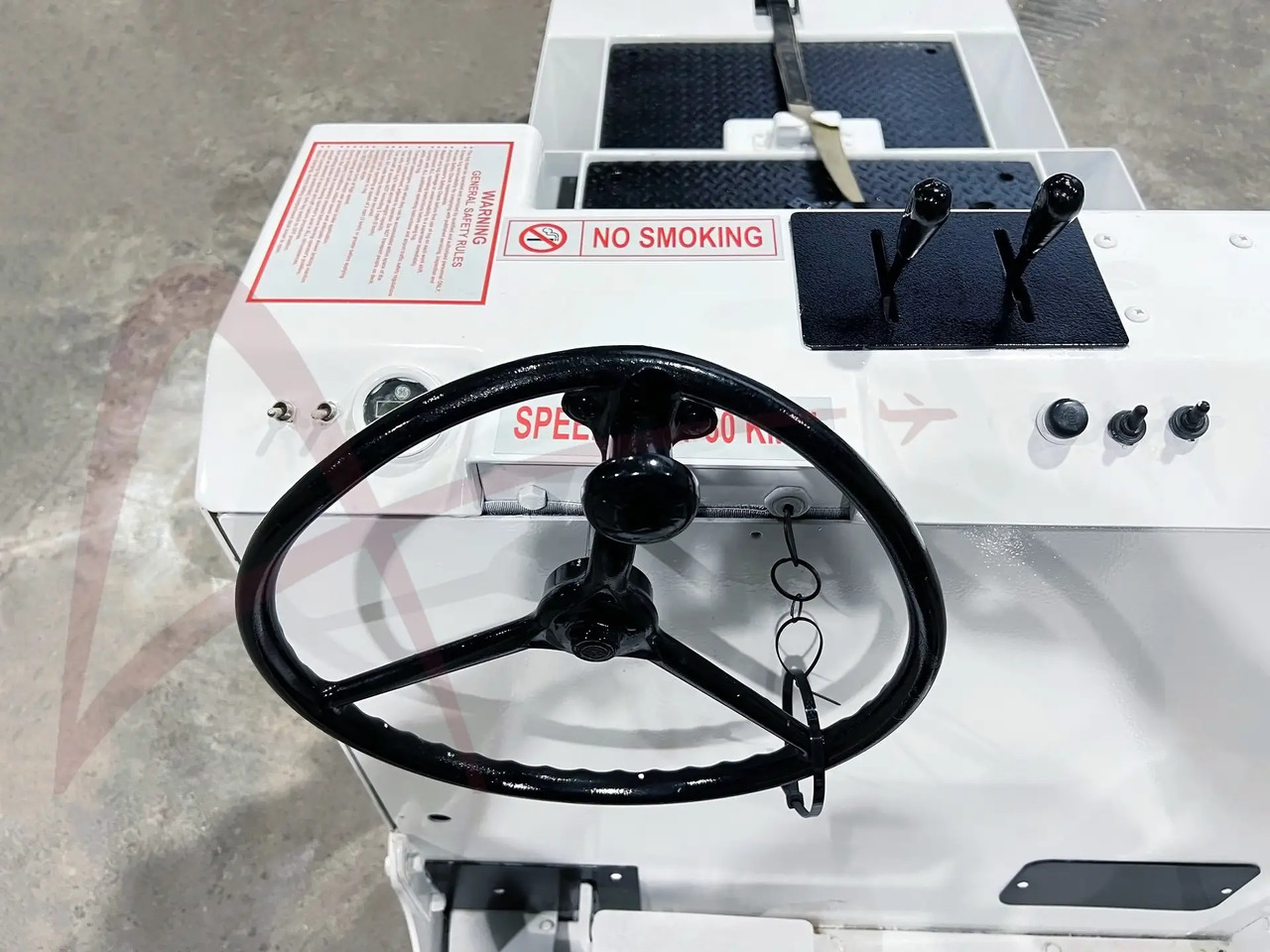 LEKTRO AP8600 - Pushbacktraktor: bild 3 LEKTRO AP8600 - Pushbacktraktor: bild 3