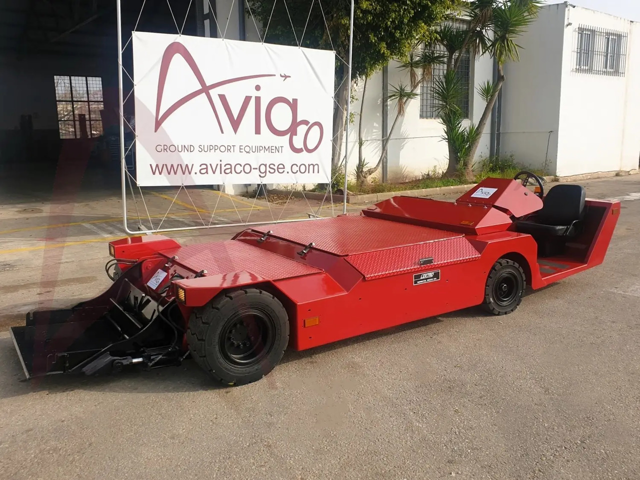 LEKTRO AP8850SDA-EZ - Pushbacktraktor: bild 1 LEKTRO AP8850SDA-EZ - Pushbacktraktor: bild 1