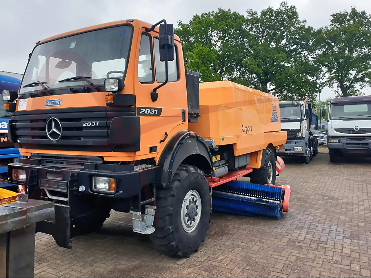 MERCEDES SCHMIDT SK2031/CJS9 - Sopmaskin: bild 1 MERCEDES SCHMIDT SK2031/CJS9 - Sopmaskin: bild 1
