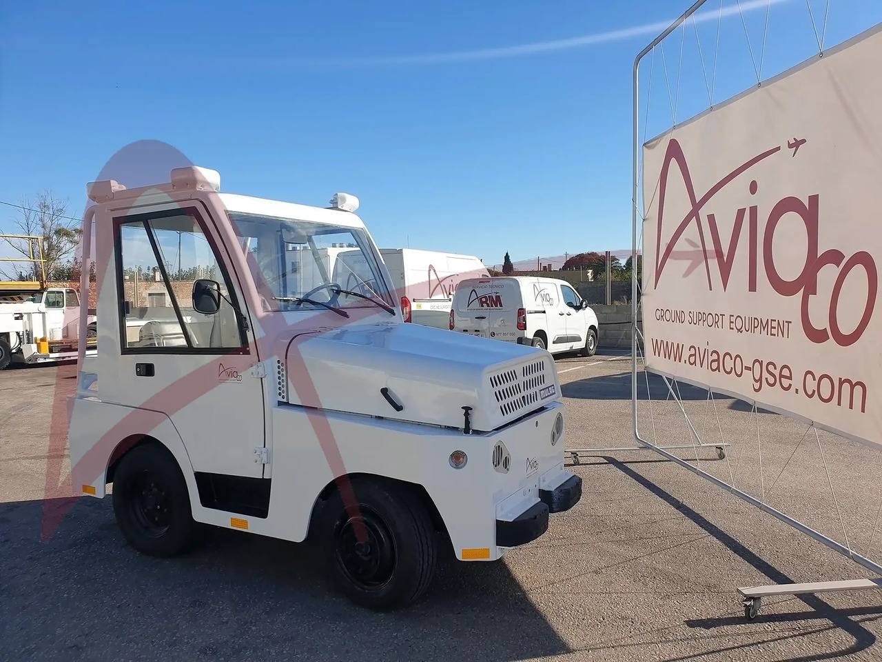 MULAG COMET 3 - Bagagetraktor: bild 2 MULAG COMET 3 - Bagagetraktor: bild 2